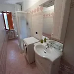 Sam's Getaway Διαμέρισμα Lurisia